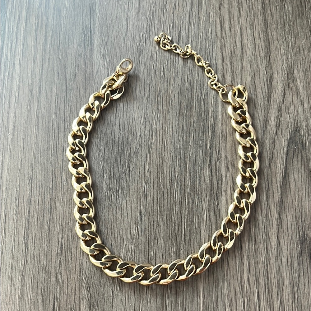 Thick chain necklace